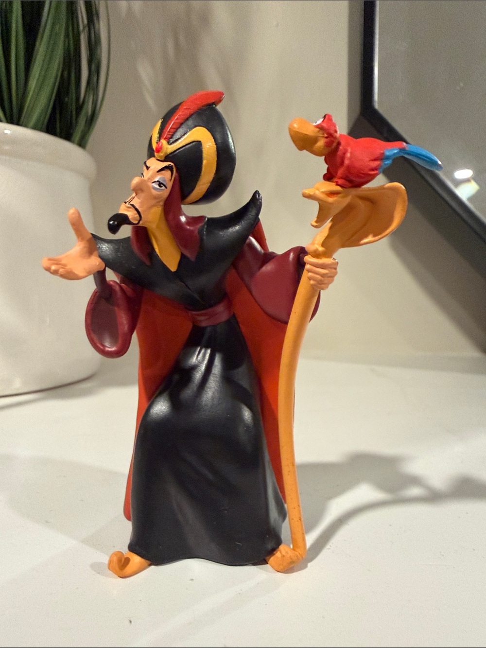Disney Jafar from Aladdin figure - Mint condition!     kids toy toys figures boy